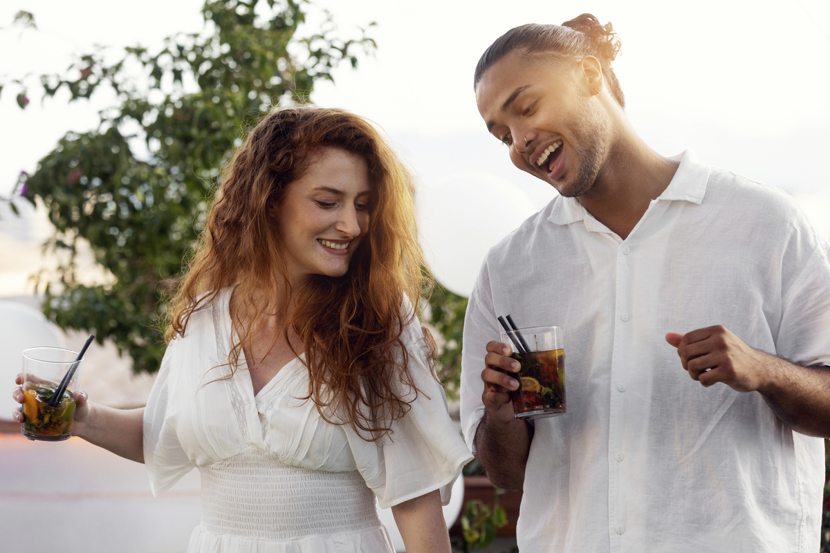 Two adults enjoying a relaxed conversation during a daytime date